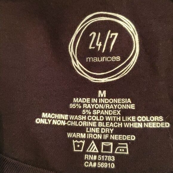 NWT Maurices Women's Black 3/4 Sleeve Tee Size Medium - Picture 7 of 7